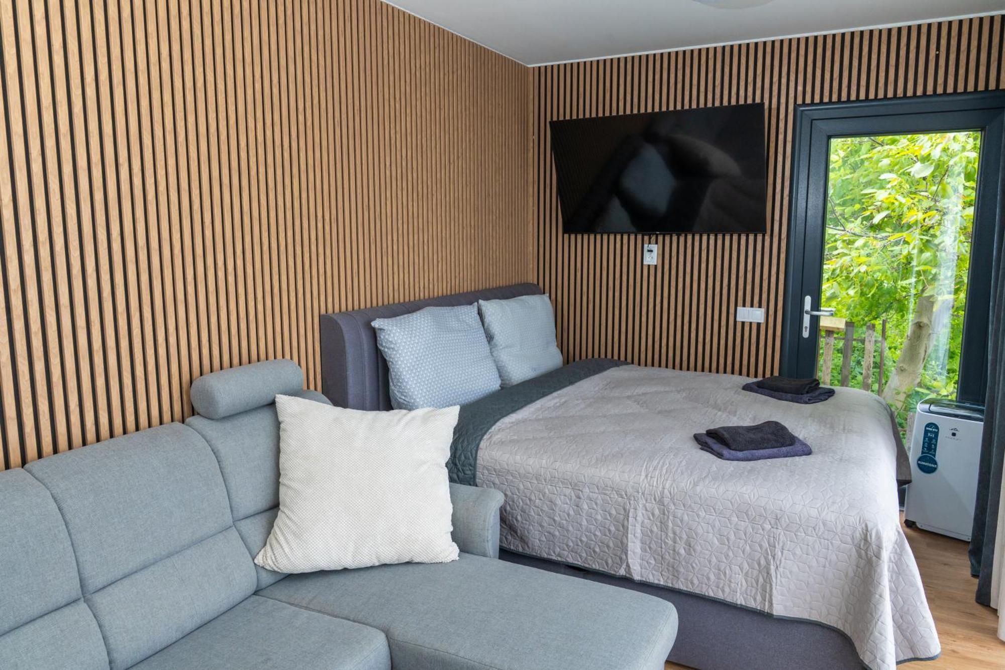 Airport Luxury & Apartment